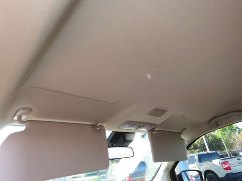 Used 2025 Nissan Frontier S image 22