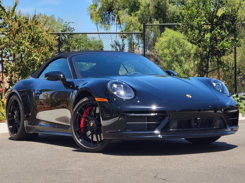 Certified 2023 Porsche 911 Carrera 4 GTS AWD/4WD image 9