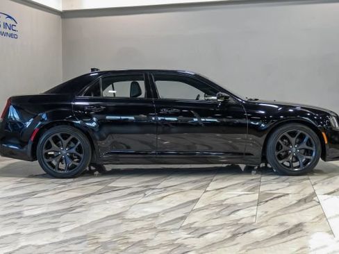 Used 2021 Chrysler 300 S RWD image 10