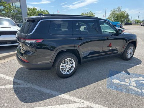 New 2025 Jeep Grand Cherokee L Laredo w/ Luxury Tech Group I AWD/4WD image 30