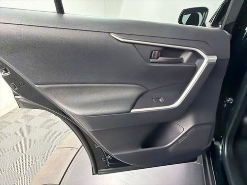Certified 2025 Toyota RAV4 LE FWD image 36