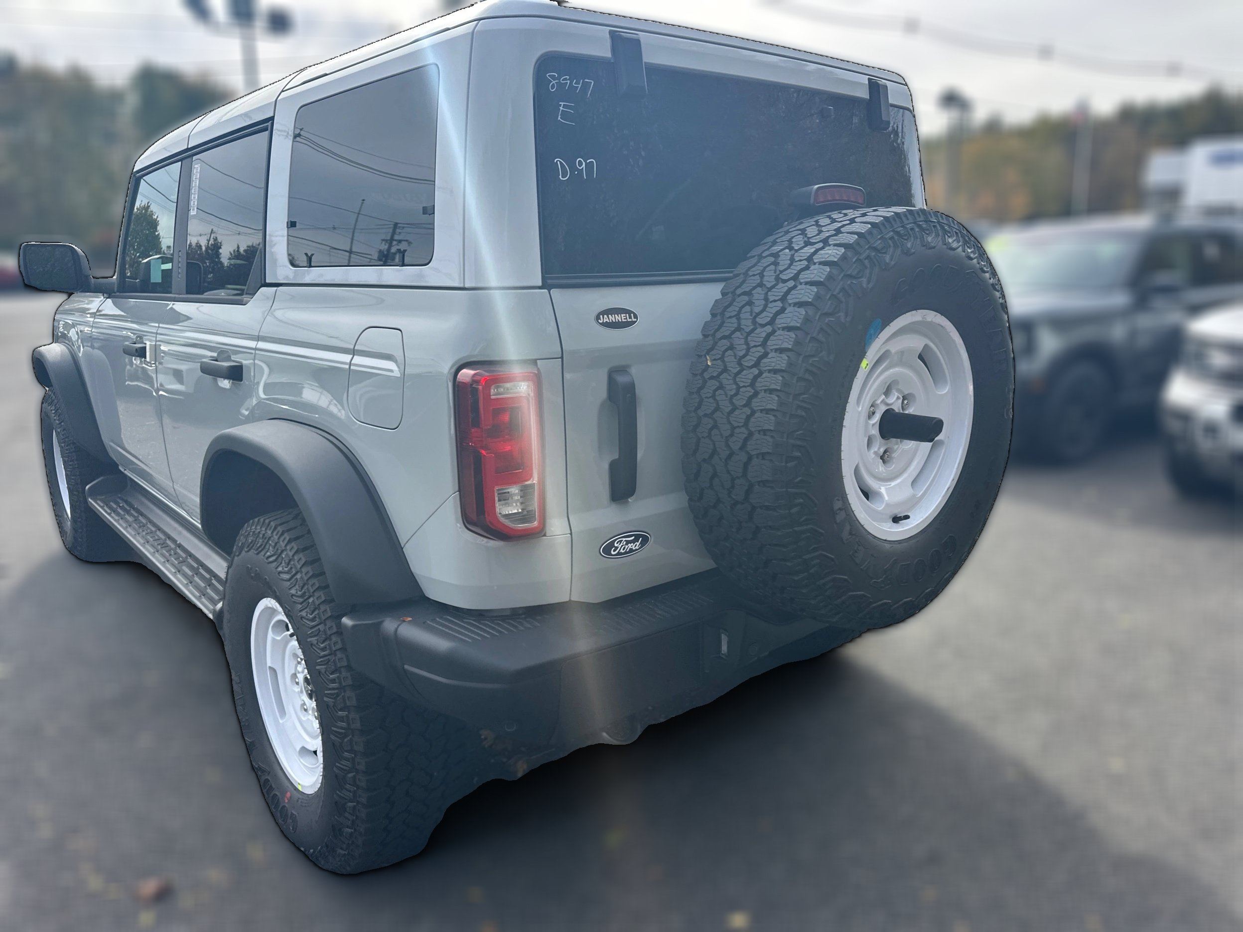 New 2026 Ford Bronco Heritage Edition AWD/4WD image 24