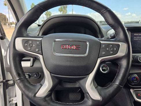 Used 2024 GMC Terrain SLT AWD/4WD image 22