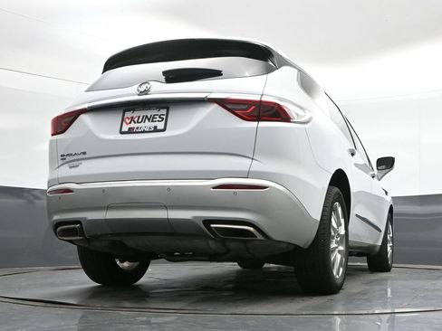 Used 2023 Buick Enclave Essence w/ Experience Buick Package AWD/4WD image 38