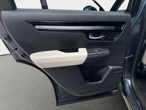 Used 2024 Honda CR-V EX-L image 11