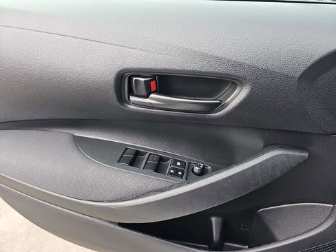 Used 2024 Toyota Corolla LE image 32