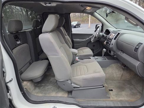 Used 2018 Nissan Frontier S image 10