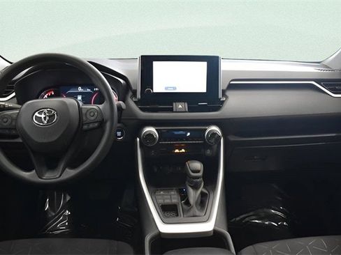 Used 2025 Toyota RAV4 XLE image 5