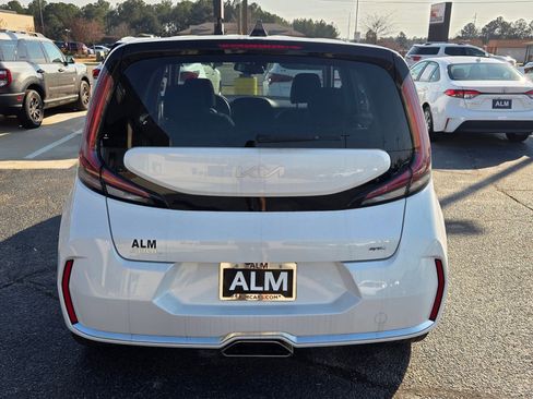 Used 2024 Kia Soul GT-Line image 10