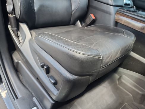 Used 2019 Chevrolet Tahoe LT AWD/4WD image 30
