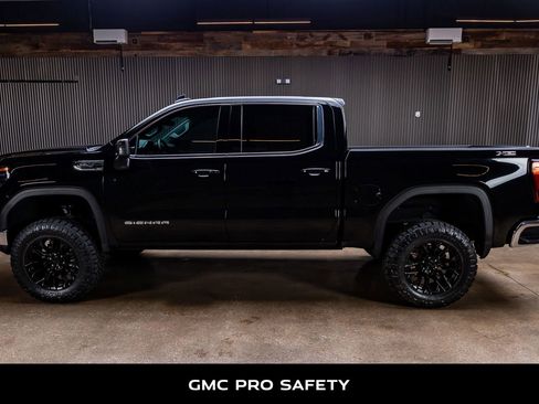 Used 2025 GMC Sierra 1500 SLE w/ X31 Off-Road Package image 6