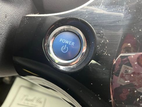 Used 2016 Toyota Prius Two image 26