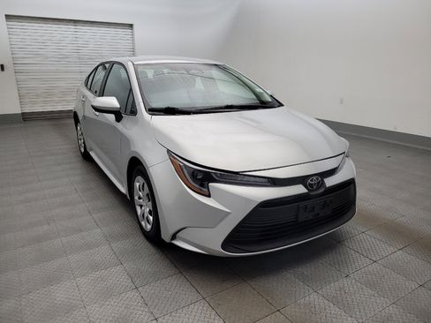 Used 2024 Toyota Corolla LE FWD image 13