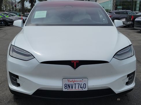 Used 2020 Tesla Model X AWD/4WD image 32