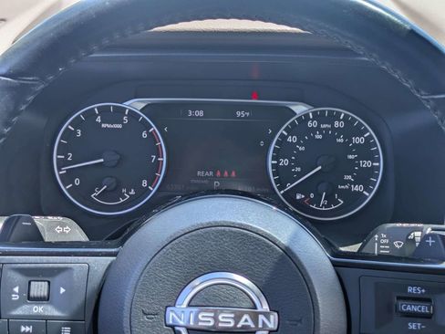 Used 2022 Nissan Rogue SL w/ SL Premium Package FWD image 33