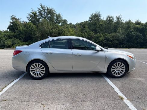 Used 2011 Buick Regal CXL w/ RL3 Preferred Equipment Group FWD image 6