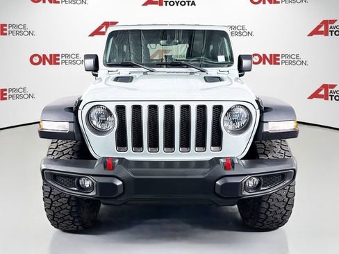 Used 2023 Jeep Wrangler Rubicon image 2