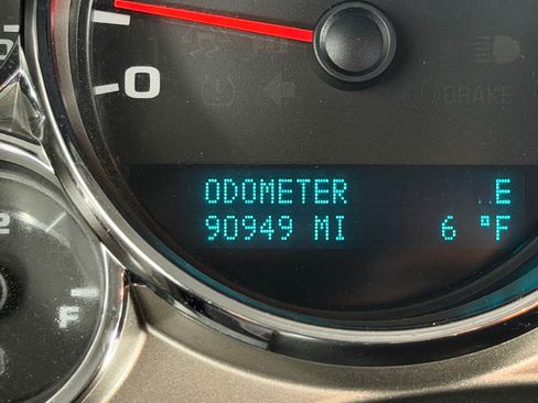 Used 2010 GMC Sierra 1500 SLE w/ Power Pack Plus AWD/4WD image 19