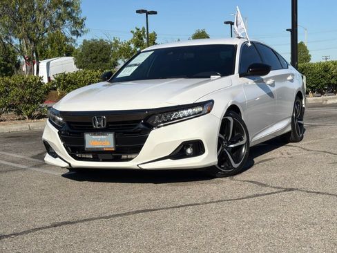 Used 2022 Honda Accord Sport image 2