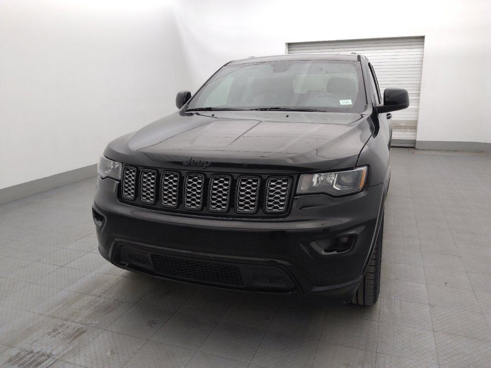 Used 2018 Jeep Grand Cherokee Altitude RWD image 15