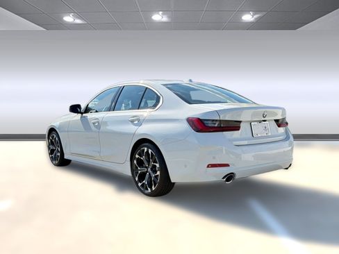 Used 2026 BMW 330i Sedan w/ Premium Package RWD image 3
