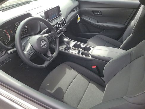 New 2025 Nissan Sentra S image 5