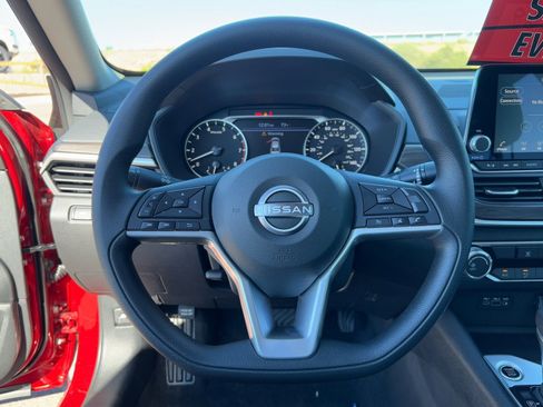 New 2025 Nissan Altima 2.5 SV image 20