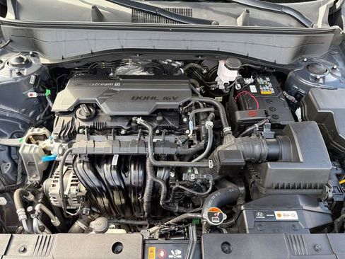 Used 2025 Hyundai Kona SE AWD/4WD image 19