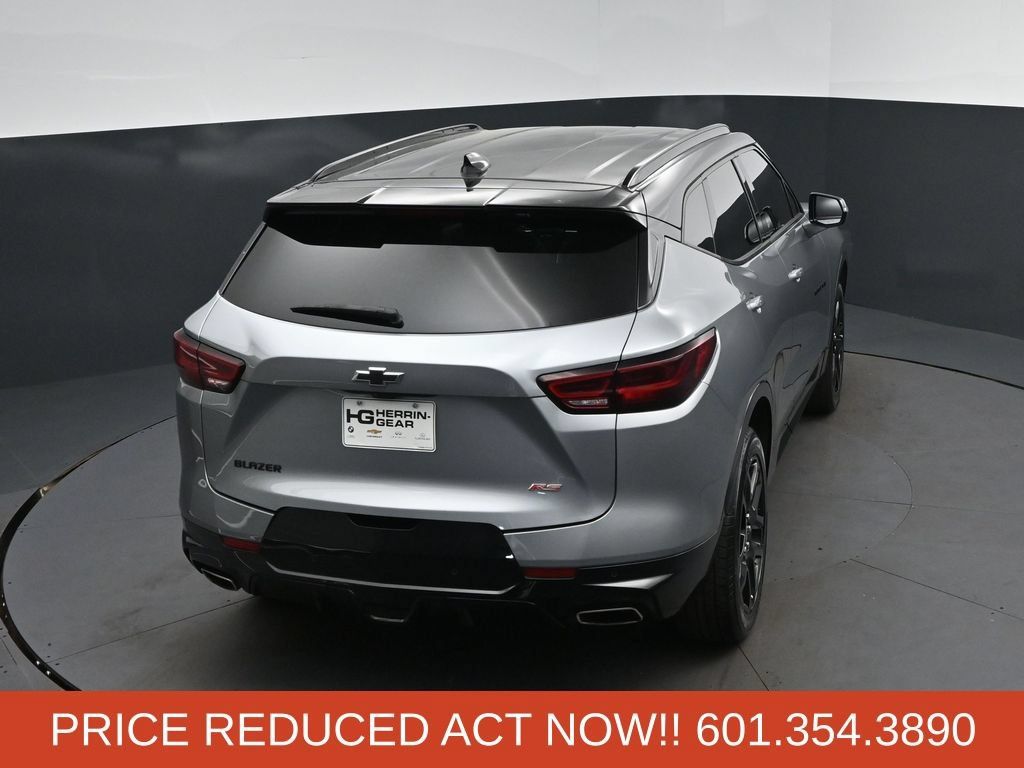 Used 2024 Chevrolet Blazer RS w/ Driver Confidence II Package FWD image 34