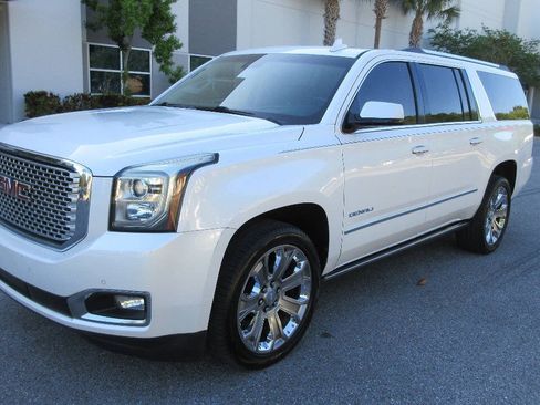 Used 2016 GMC Yukon XL Denali w/ Open Road Package RWD image 1