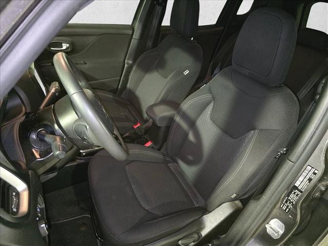 Used 2021 Jeep Renegade Latitude AWD/4WD image 14