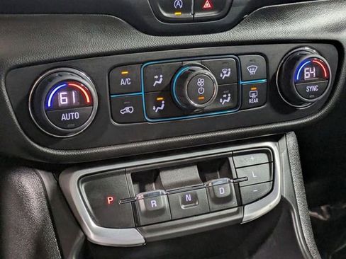 Certified 2022 GMC Terrain SLT w/ Elevation Edition AWD/4WD image 20