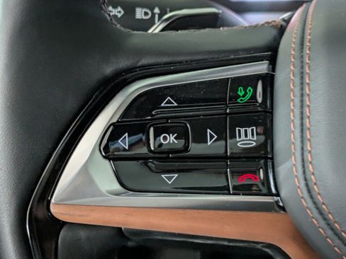 New 2025 Jeep Grand Cherokee Summit image 28