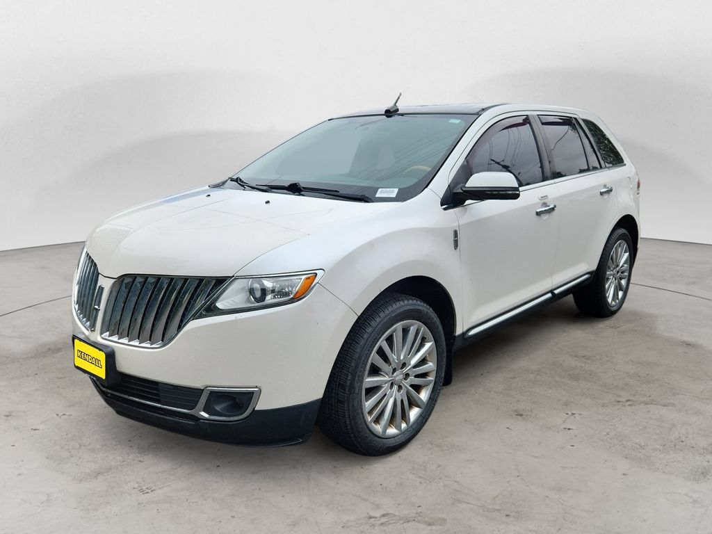 Used 2015 Lincoln MKX AWD w/ Equipment Group 102A image 1