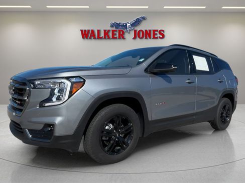 Used 2024 GMC Terrain AT4 w/ Infotainment Package II image 12