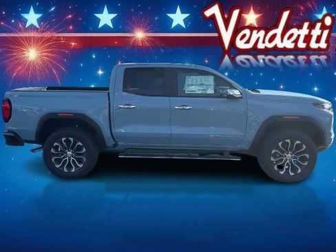 New 2026 GMC Canyon Denali image 4
