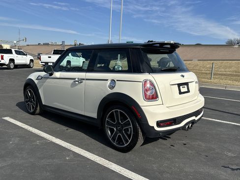 Used 2013 MINI Cooper S image 8