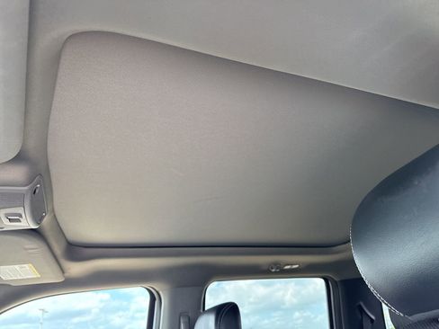 Used 2018 Ford F150 Lariat image 13