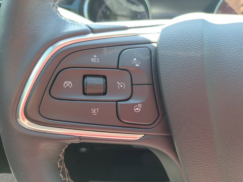 Used 2020 Buick Encore GX Essence w/ Sport Touring Package image 17