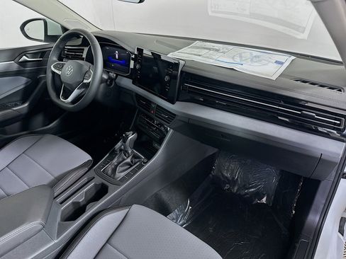 New 2026 Volkswagen Jetta SE FWD image 28