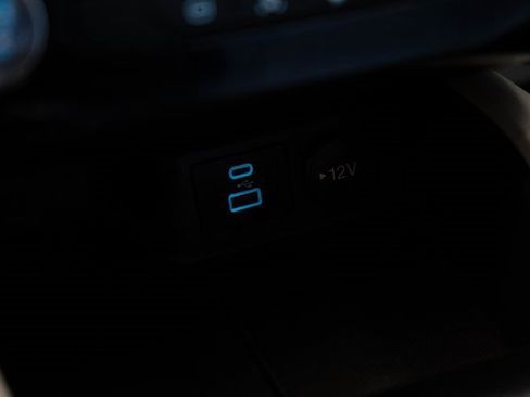 Used 2023 Ford Escape SE image 28