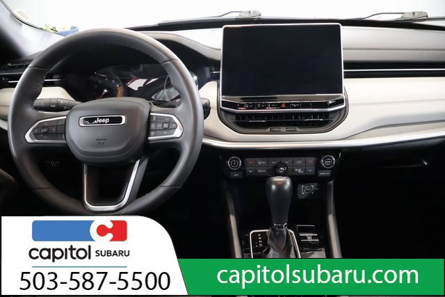 Used 2025 Jeep Compass Limited AWD/4WD image 13