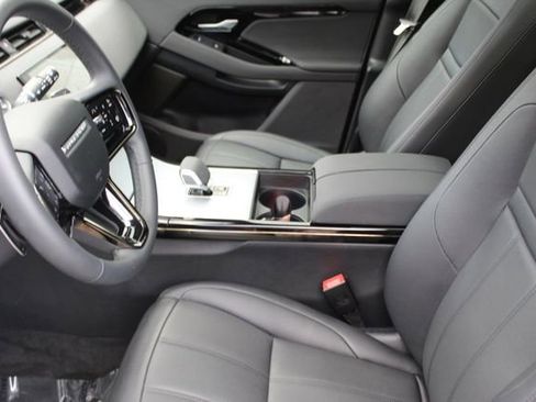 Used 2025 Land Rover Range Rover Evoque S image 22
