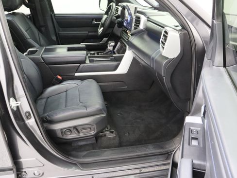 Used 2024 Toyota Tundra Platinum image 43