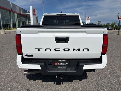 Certified 2024 Toyota Tacoma TRD Off-Road w/ TRD Off Road Upgrade Package AWD/4WD image 11