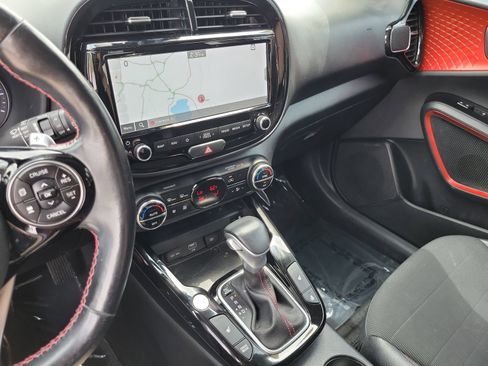 Used 2022 Kia Soul Turbo FWD image 22