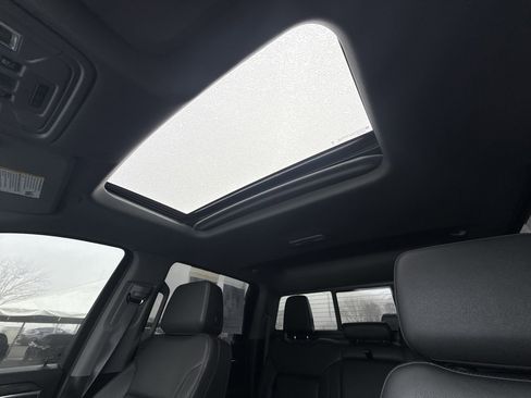 Used 2024 Chevrolet Silverado 1500 LTZ w/ LTZ Premium Package image 18