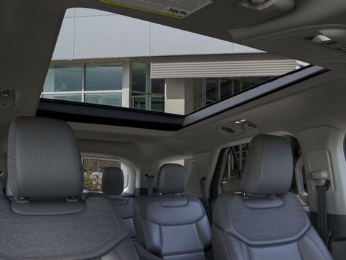 New 2026 Ford Explorer Active w/ Active Comfort Package image 22