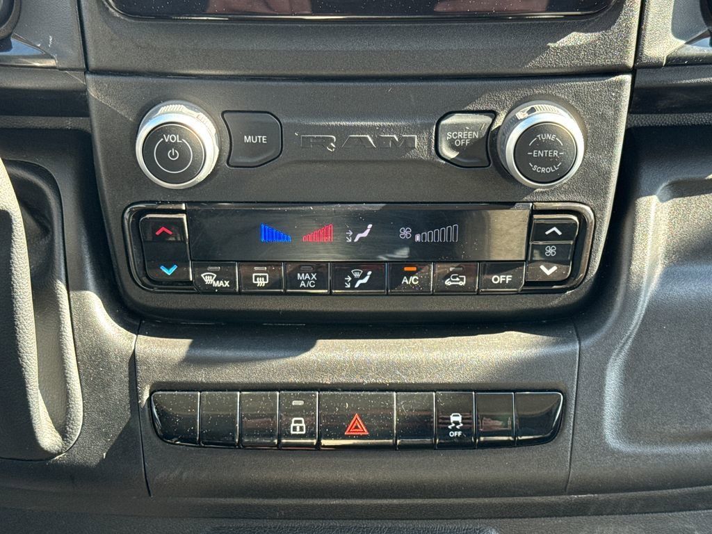Used 2025 RAM ProMaster 2500 FWD image 23