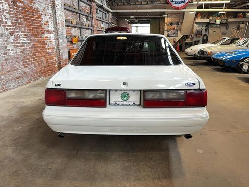 Used 1992 Ford Mustang LX RWD image 4